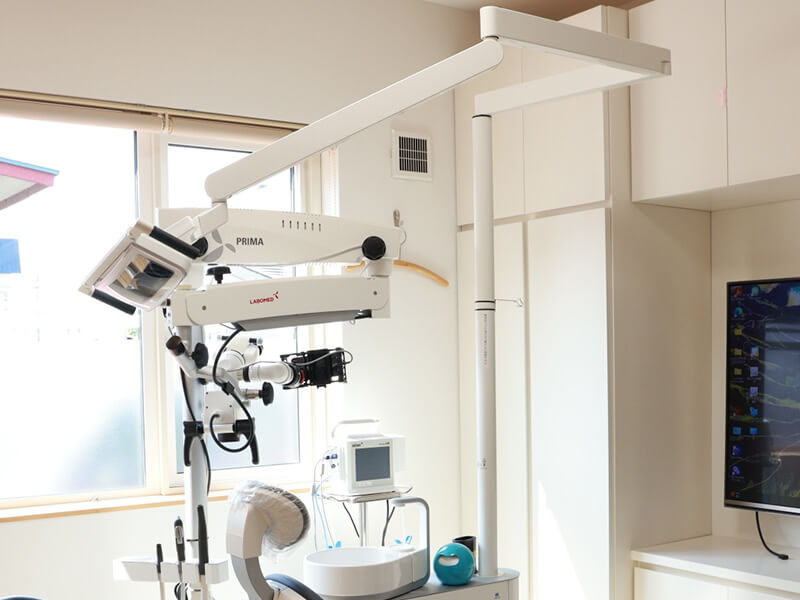 歯科用マイクロスコープ